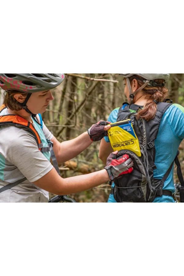 Adventure Medical Kits Ultralight / Watertight .5 First Aid Kit>Macpac Outlet