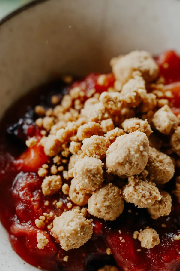 Back Country Cuisine Apple And Berry Crumble — 150 G>Macpac New