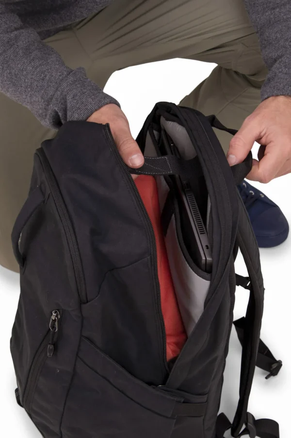Atlas Aztec® 24L Backpack>Macpac New