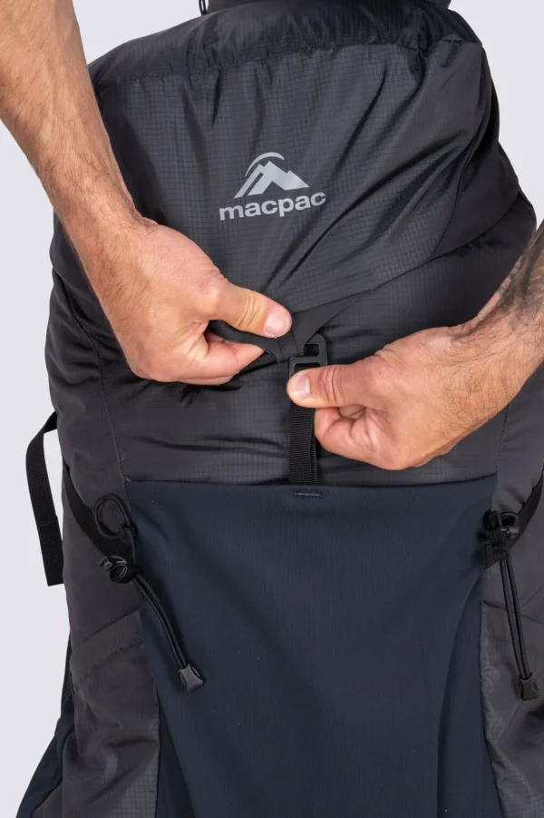 Hesper 52L Hiking Backpack>Macpac Flash Sale