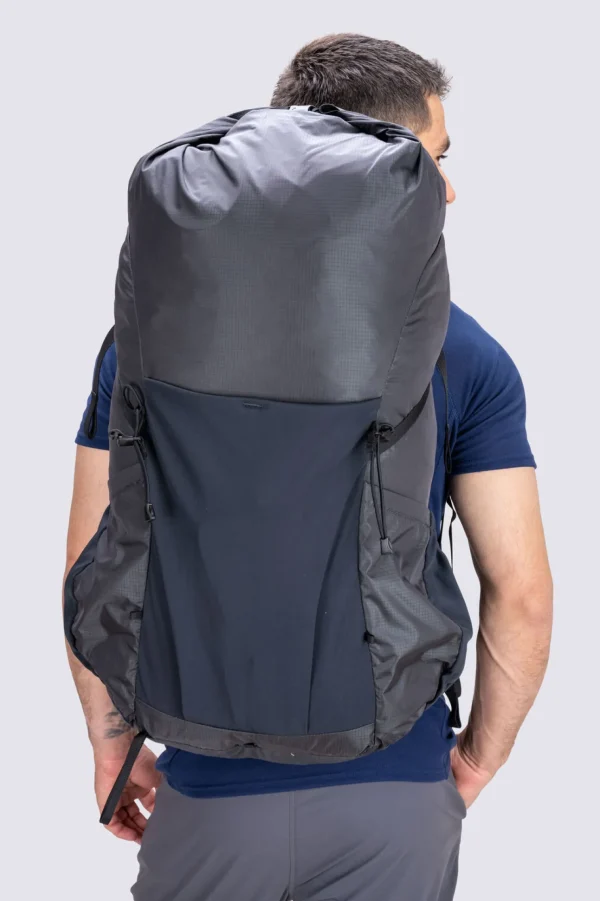 Hesper 52L Hiking Backpack>Macpac Flash Sale