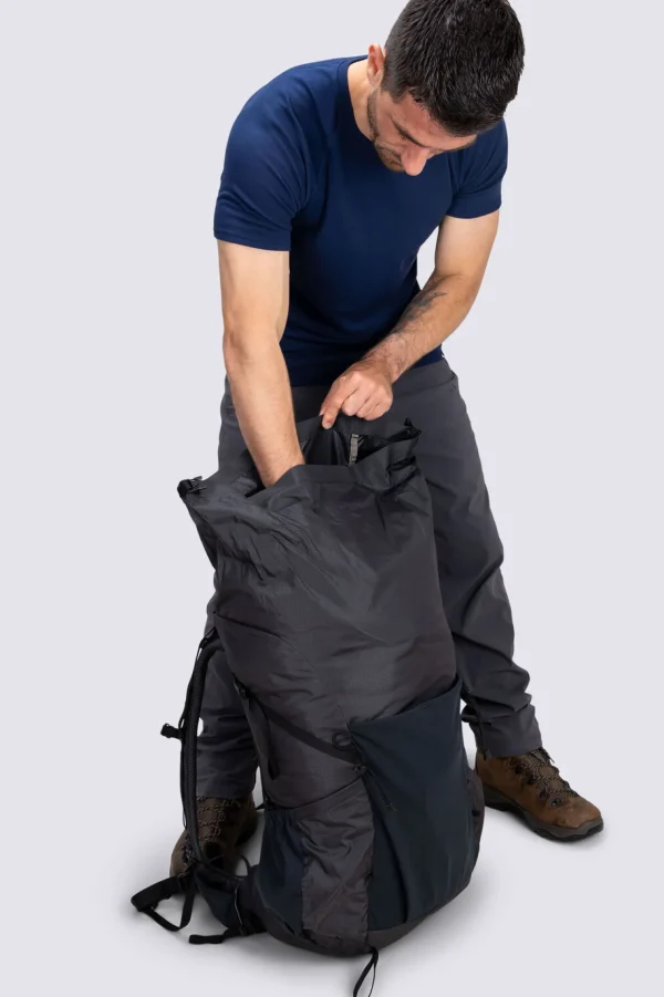 Hesper 52L Hiking Backpack>Macpac Flash Sale