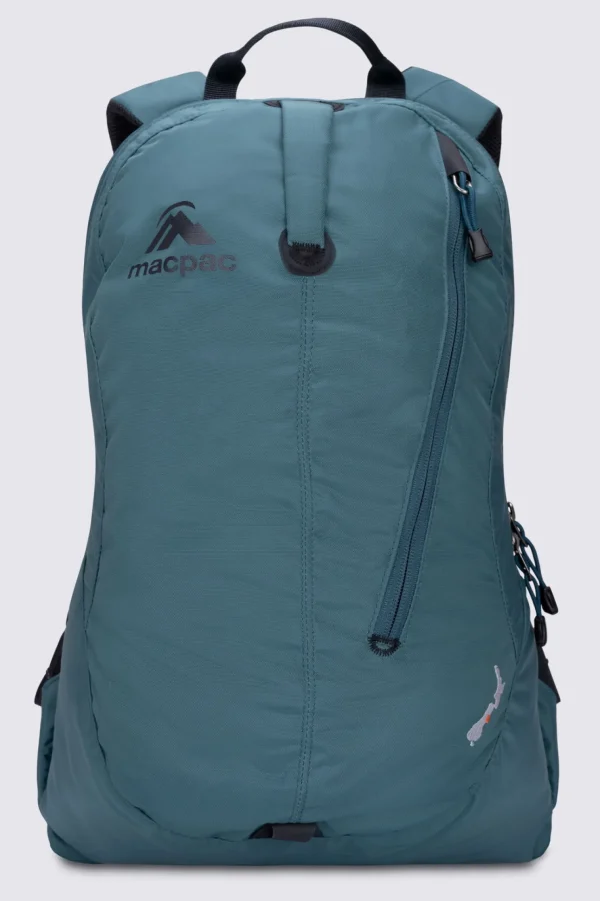 Kahuna 18L Backpack>Macpac Flash Sale