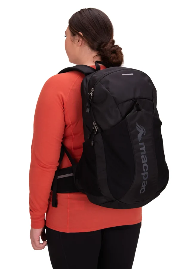 Rapaki 28L Backpack>Macpac Flash Sale