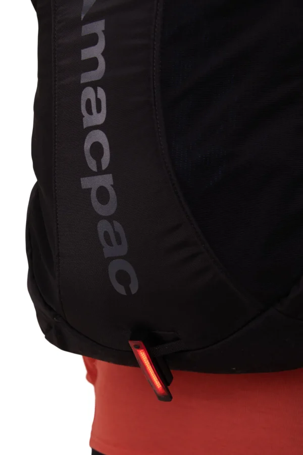Rapaki 28L Backpack>Macpac Flash Sale
