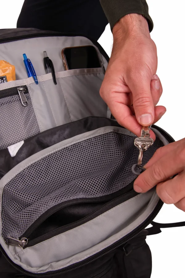 Voyager 35L Backpack>Macpac Clearance