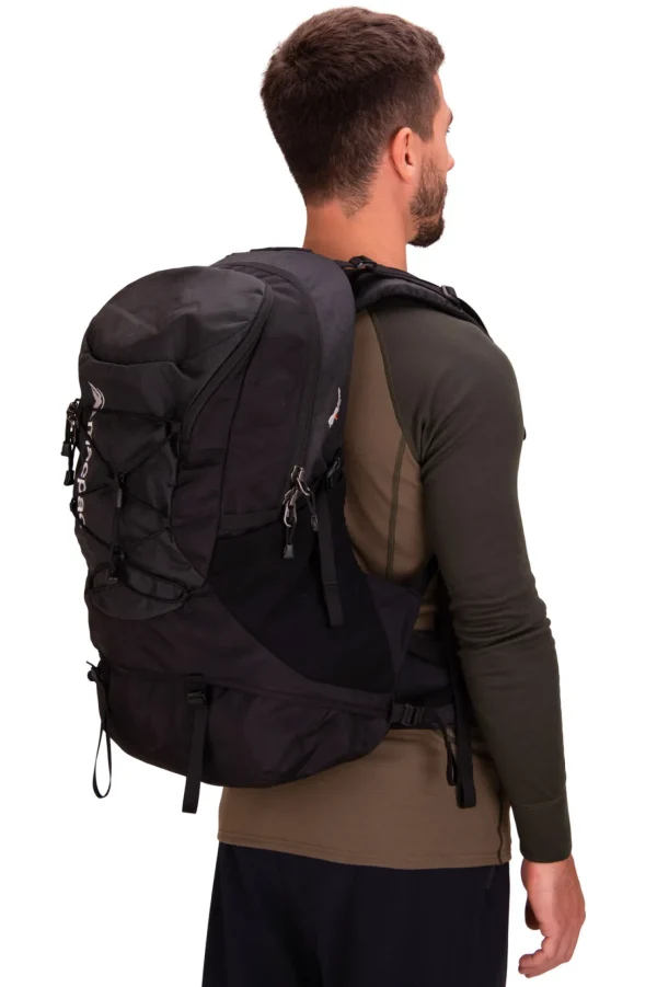 Voyager 35L Backpack>Macpac Clearance