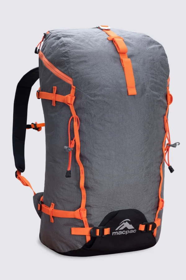 Nzat Pursuit 40L V3>Macpac Clearance