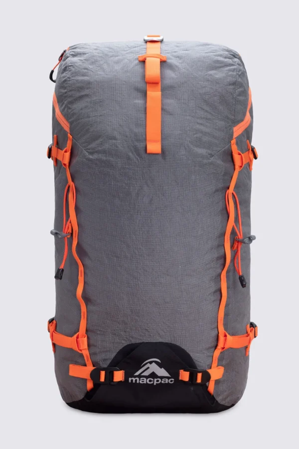 Nzat Pursuit 40L V3>Macpac Clearance